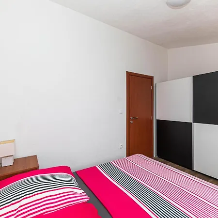 Apartman Beautiful In Okrug Gornji